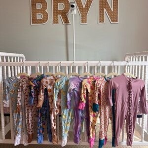 (9) Bundle Little Sleepies 0-3m